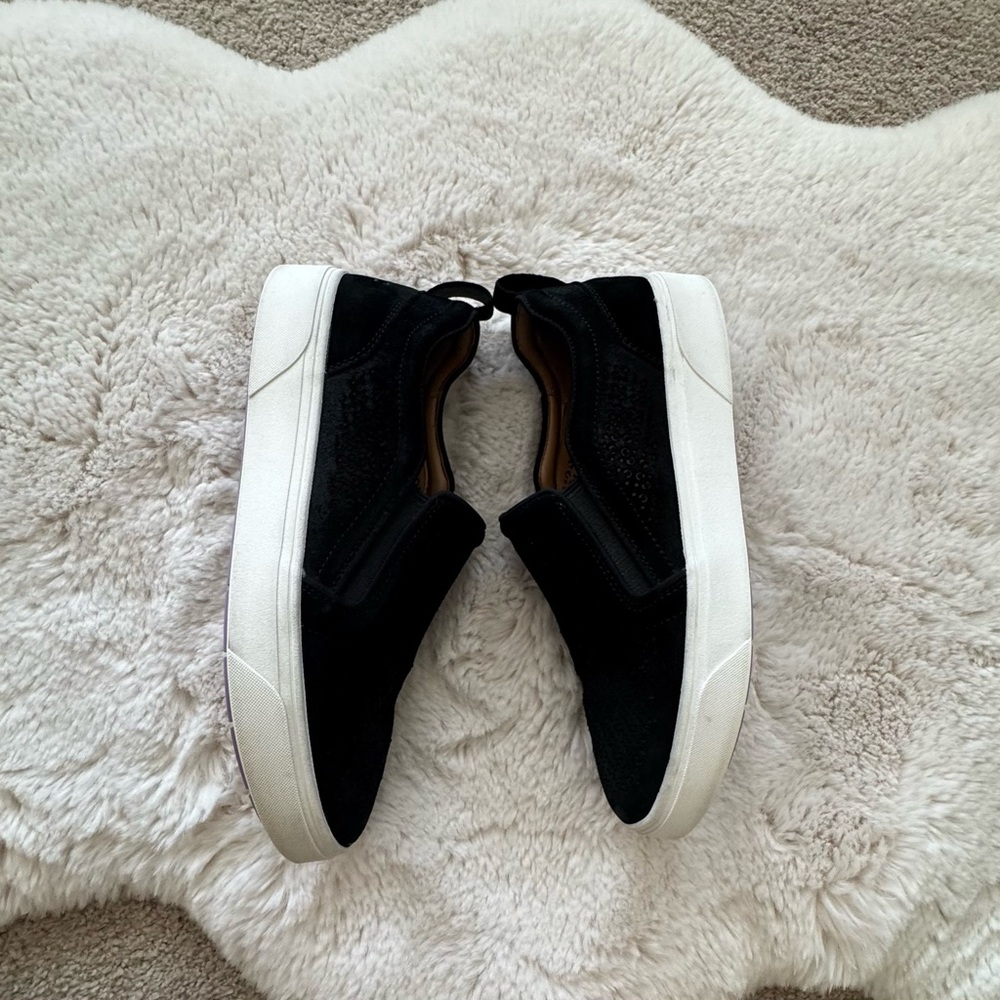 Vionic Kimmie Perforated Suede Slip-On Sneakers – Black – Size 9 – EUC - Picture 11 of 11